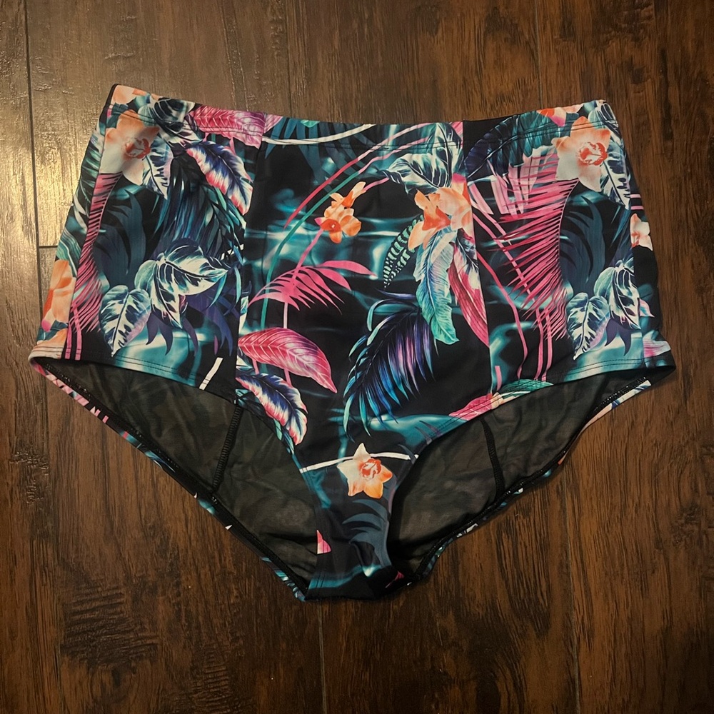 Torrid swim bottom size 0 bnwot